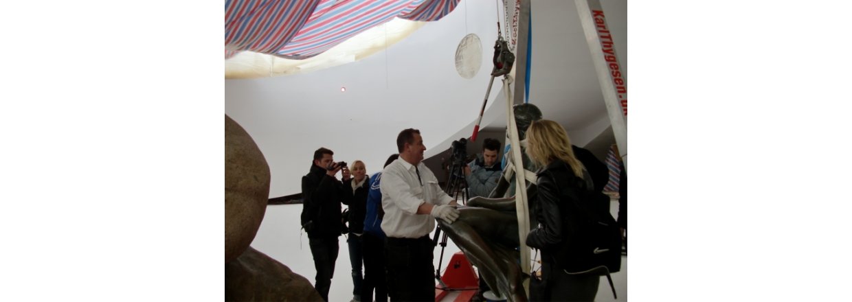 Den lille Havfrue er nu fremme ved den danske pavillion i Expo i Shanghai.