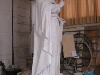 Nu er modellen af Kong David statuen godkendt og klar til stbning i bronze.