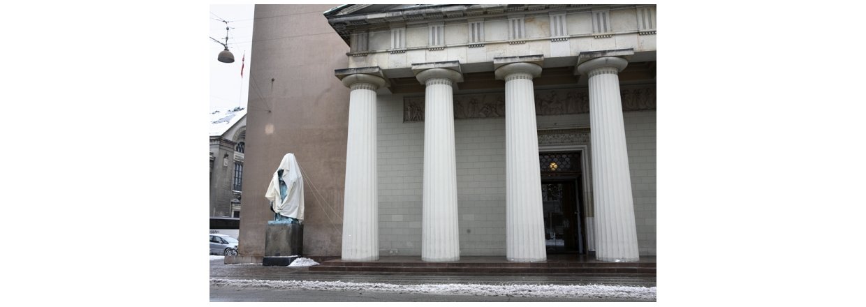 Afslring af den nye Kong David statue ved Vor Frue Kirke frste sndag i advent.