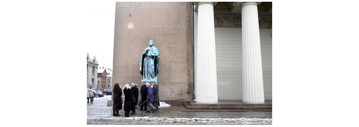 Afslring af den nye Kong David statue ved Vor Frue Kirke frste sndag i advent.