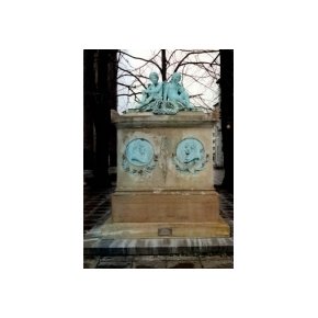 Vessels monument Rundet�rn