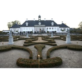 Gl. Holtegaard Barok Have.