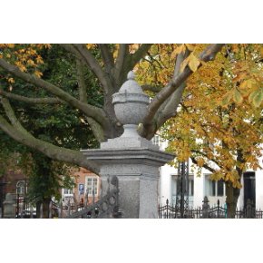 Den Reformerede Kirke, K�benhavn, Vase i Bl� R�nne