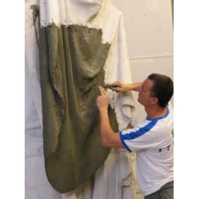 Marcello Giorgi Sculpture, Pietrasanti, Italien; Kong David restaurering