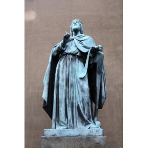 Kong David, bronze statue